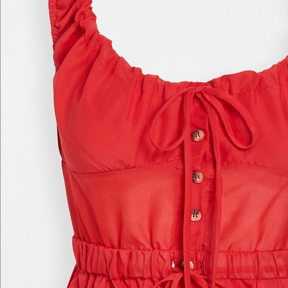 Red blouse - Picture 4 of 5